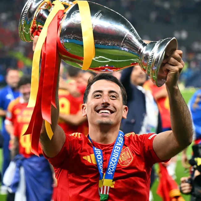 Забил самый красивый гол Евро-2024: 8 редких фактов об испанском чемпионе Микеле Оярсабале