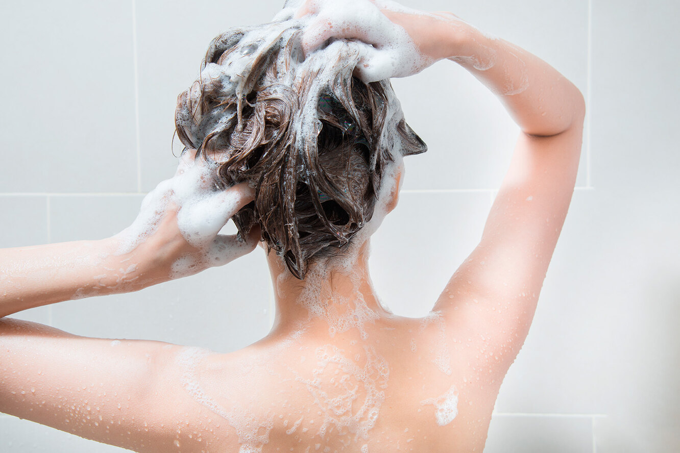 Как утром уложить волосы помытые вечером