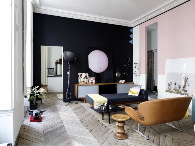 Черный цвет в интерьере: фото, сочетания, идеи дизайна квартиры