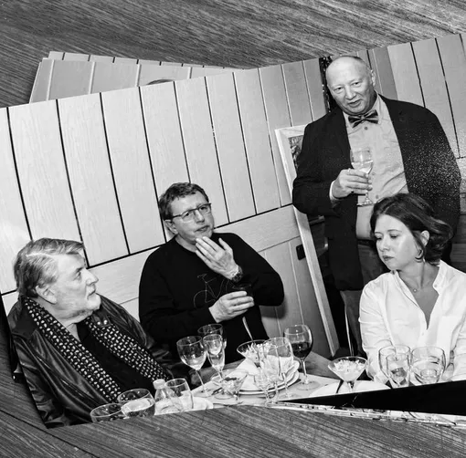 Слева направо: Александр Ширвиндт, Михаил Ширвиндт, Юрий Гальцев и Анастасия Пономарёва-Ширвиндт в Доме актёра, сентябрь 2022 года