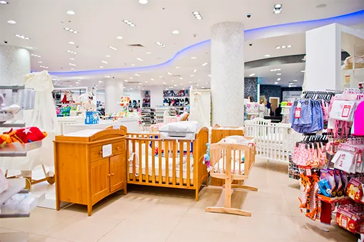 MOTHERCARE – 100: новый магазин в сердце столицы