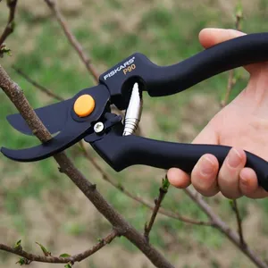 Плоскостной секатор Fiskars