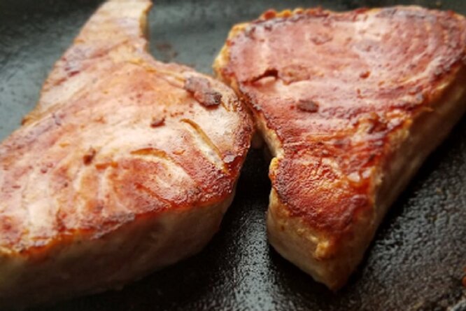 Отбивные из свинины на сковороде без панировки — рецепт с фото пошагово
