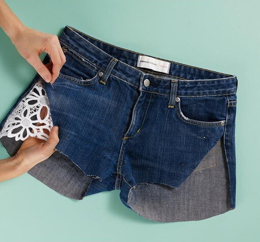 Как сделать из старых джинс модные шорты