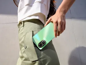 смартфон realme C67, дизайн «Зеленый оазис»