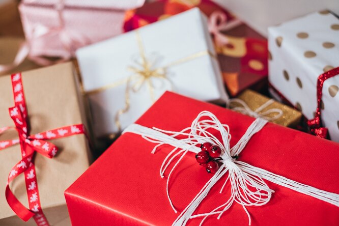 30 идей оригинальной упаковки подарков на Новый год для детей и взрослых