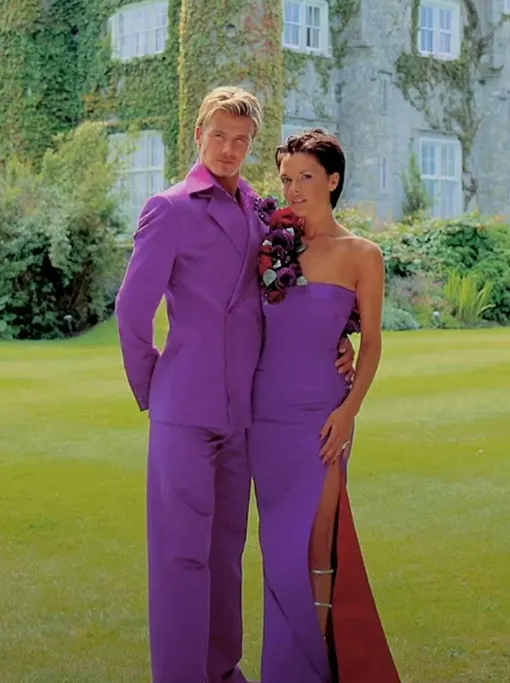 Виктория и Дэвид Бекхэм в день свадьбы 4 июля 1999 года. Архивное фото