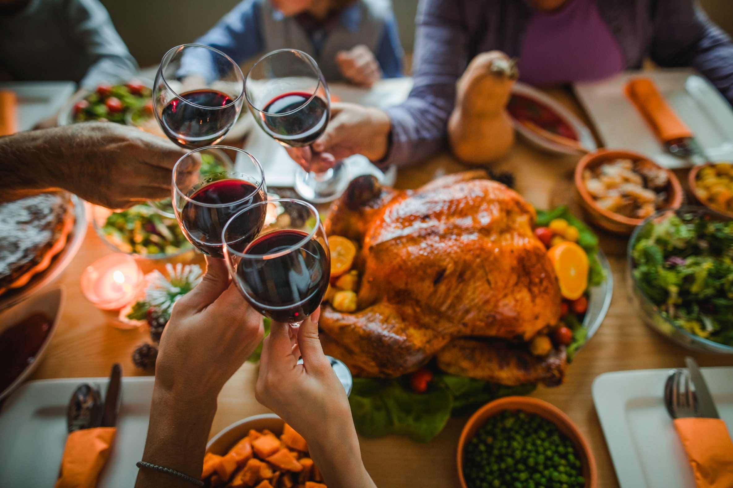 Почему американцы едят индейку в День благодарения?