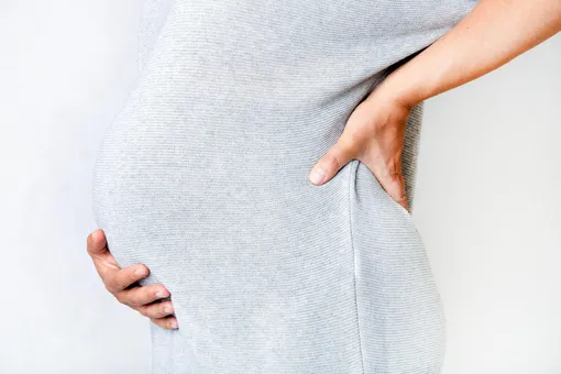 Боль в спине у беременных: почему появляется и как облегчить?