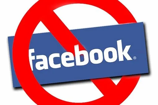 Девушка хочет засудить родителей за публикацию ее детских фото на Facebook*