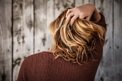 Красивые локоны на средние волосы: 7 простых способов