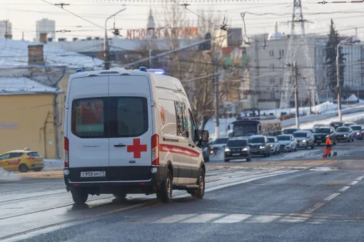 Страшный подарок: 22-летняя москвичка получила ожоги лица при взрыве коробки с открыткой