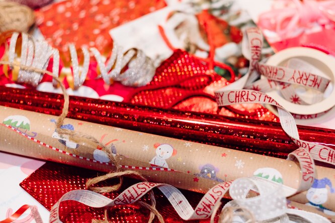 Упаковка для подарка в виде конфеты из картона — мастер-класс к Новому году и другим праздникам